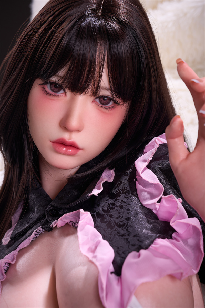 绯夜03：165CM F罩杯粉色蕾丝边女仆裙少女